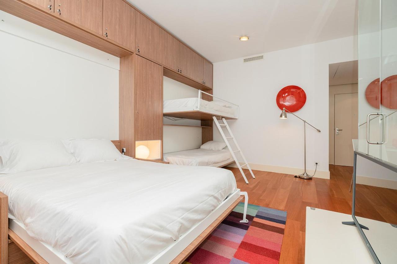 Apartamento Warm Ample Space With Wall Beds