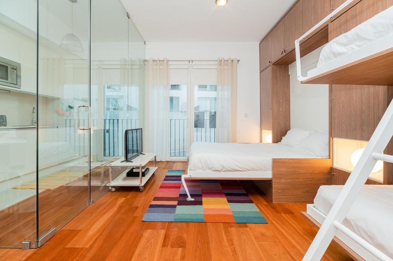 Apartamento Warm Ample Space With Wall Beds